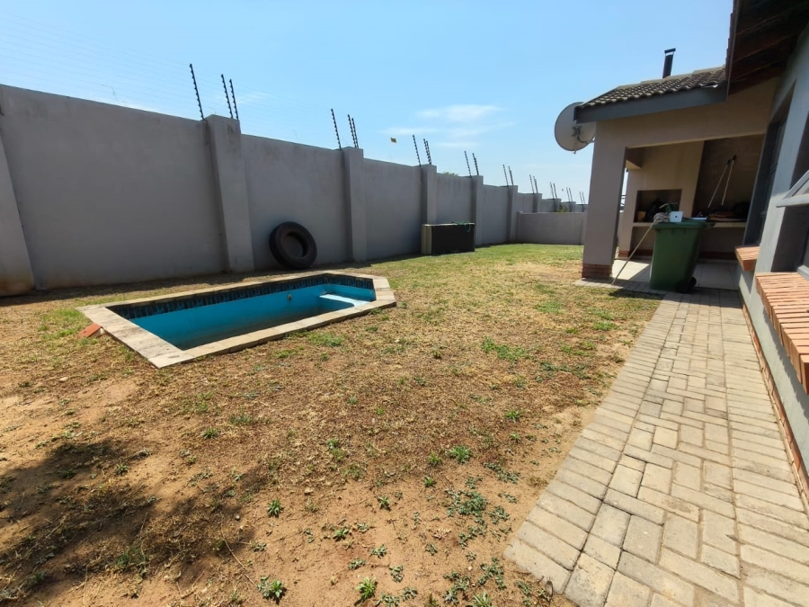 3 Bedroom Property for Sale in Waterkloof North West